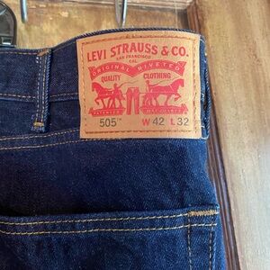 Levi's 505 size 42/32 jeans